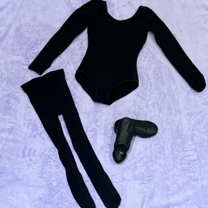 girl dancing black bodysuit and tights and shoes for Jazz